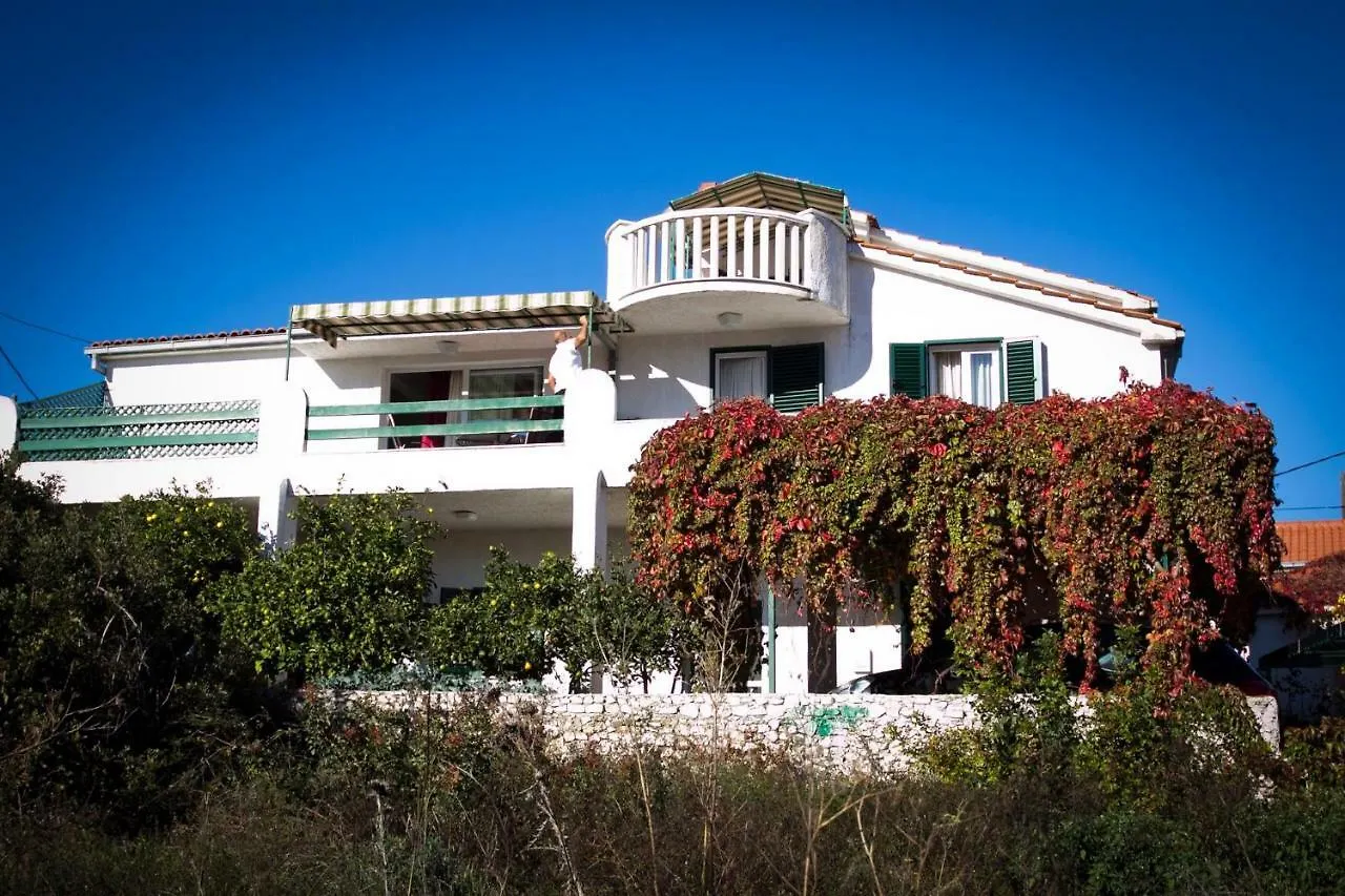 Apartman Nena Apartment Slatine 0*,  Croatia